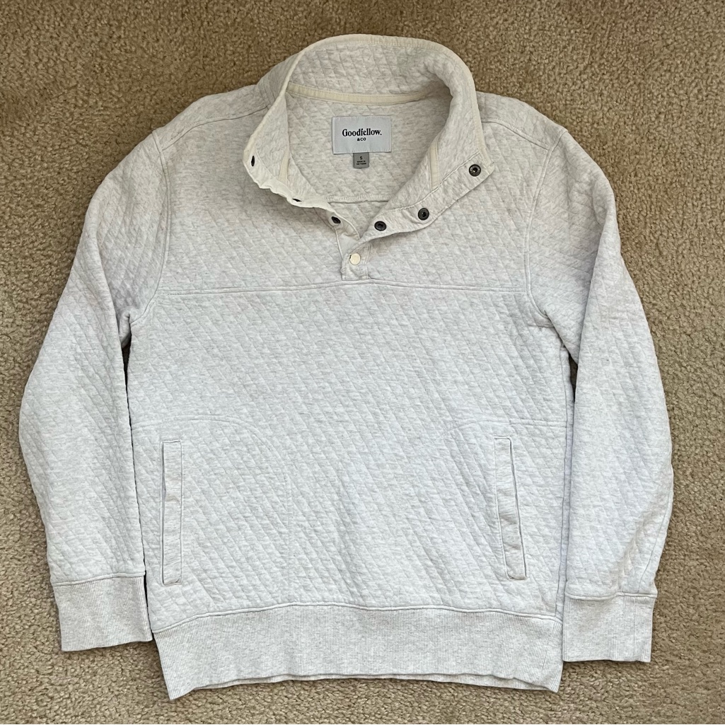 Goodfellow  Co Sweatshirt Size Small Like New